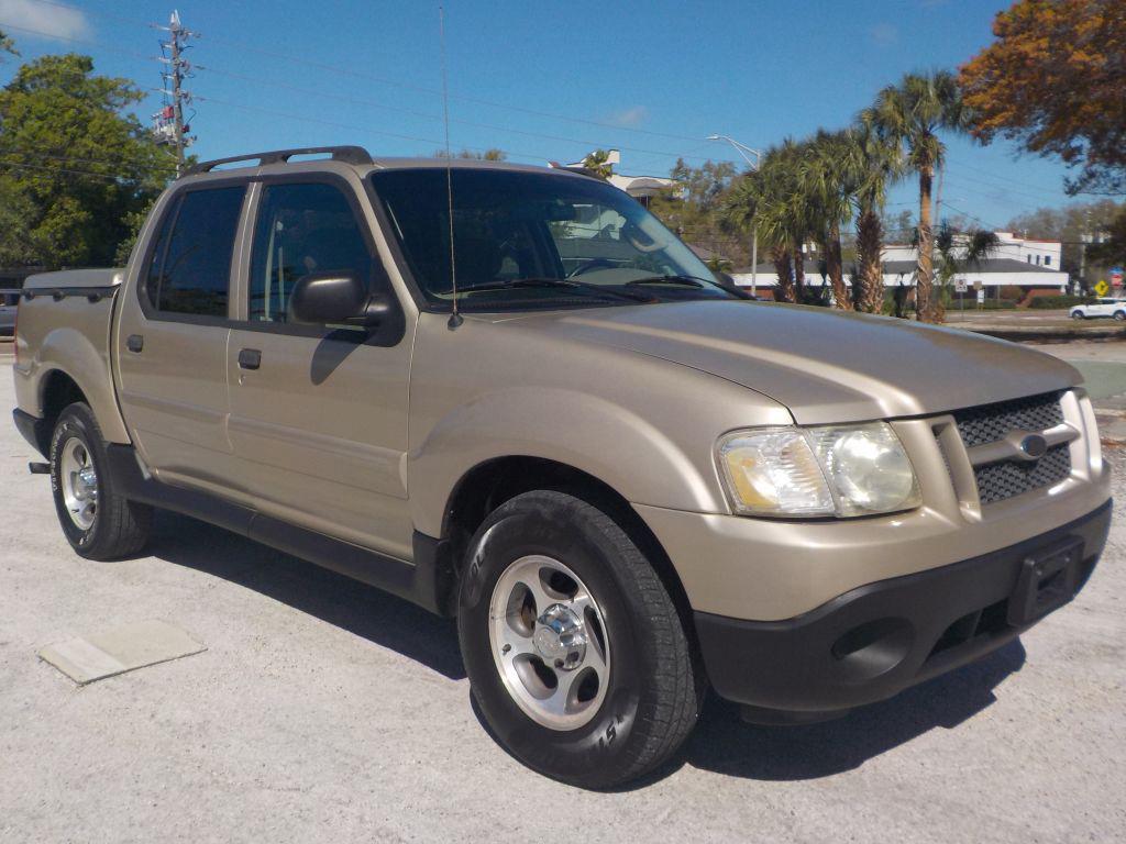 2005 Ford Explorer's photo
